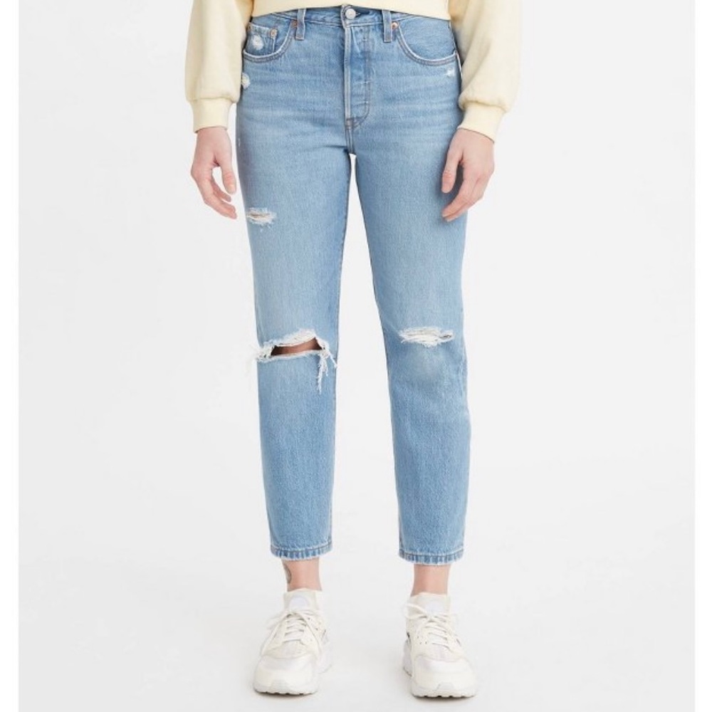 women’s levis jeans